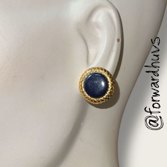 Bundle Sale 3 for $15 | Vintage Liz Claiborne LCi Earrings – Blue Center - Picture 5 of 8